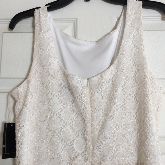NWT white and gold lace dress - Picture 4 of 4